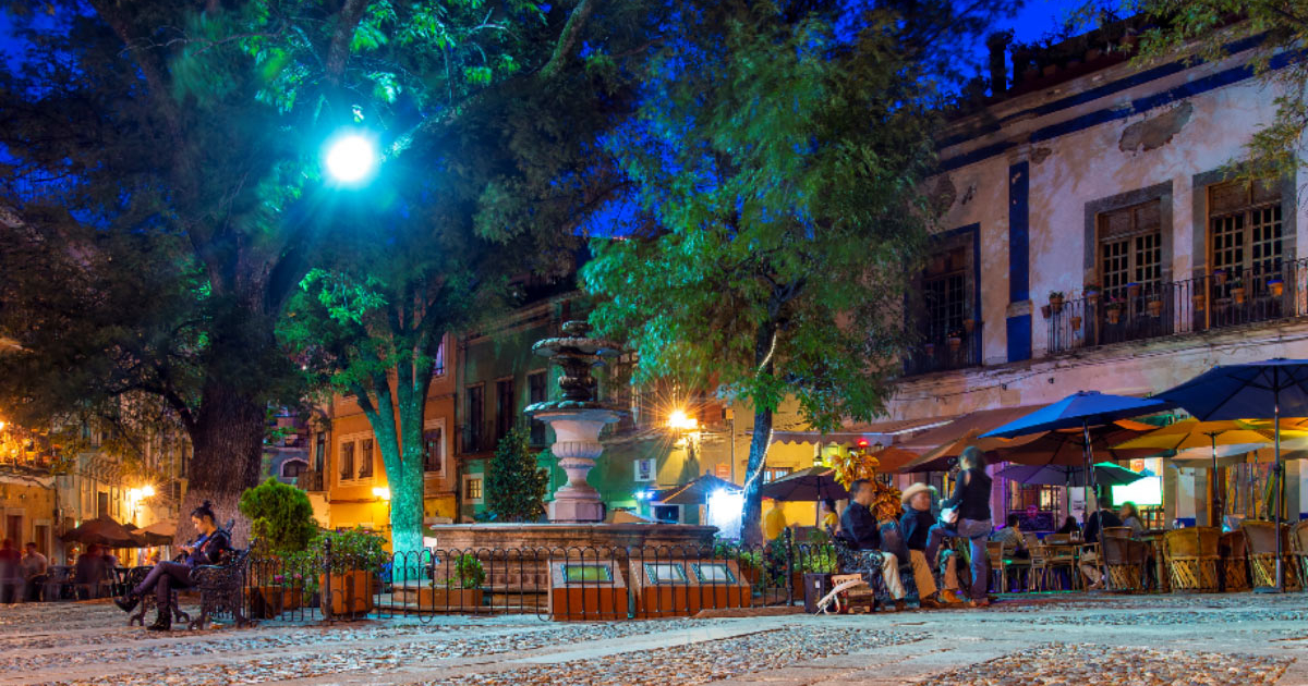 Guanajuato lectures-night scene